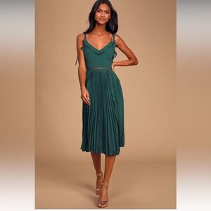 Lulus- Emerald Green Tie-Strap Pleated Midi Dress- S